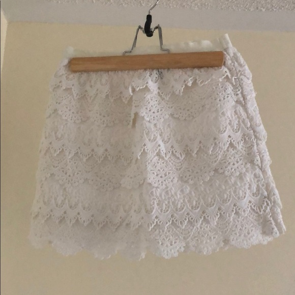 White Lace Skirt - Picture 1 of 3